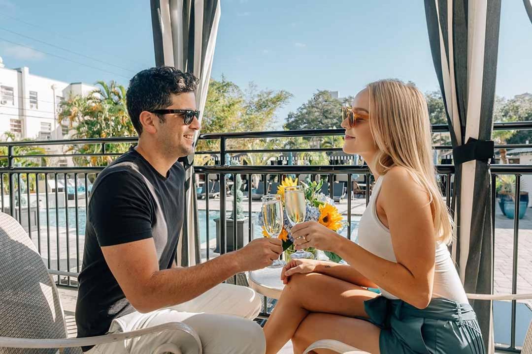 Hollander Hotel - Downtown סיינט פיטרסברג מראה חיצוני תמונה