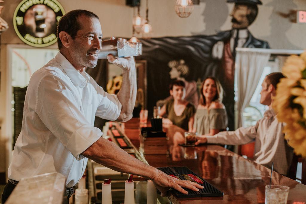 Hollander Hotel - Downtown סיינט פיטרסברג מראה חיצוני תמונה